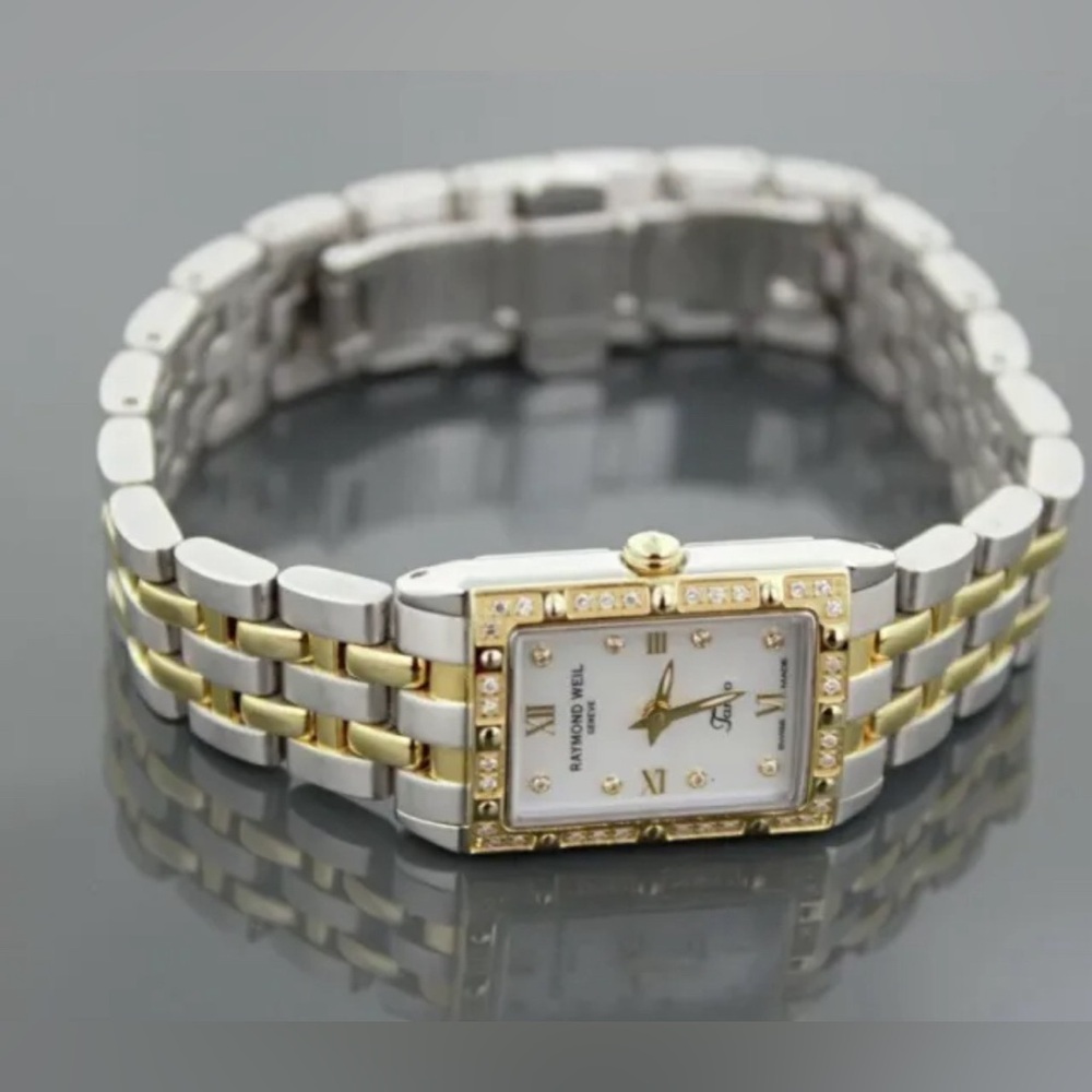 Raymond Weil Tango(5971)Women's Rectangular Case Mother of Pearl & Diamond Watch